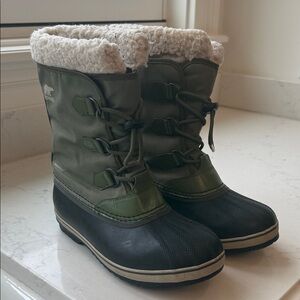 Sorel Women's Winter Boots - Black and Green